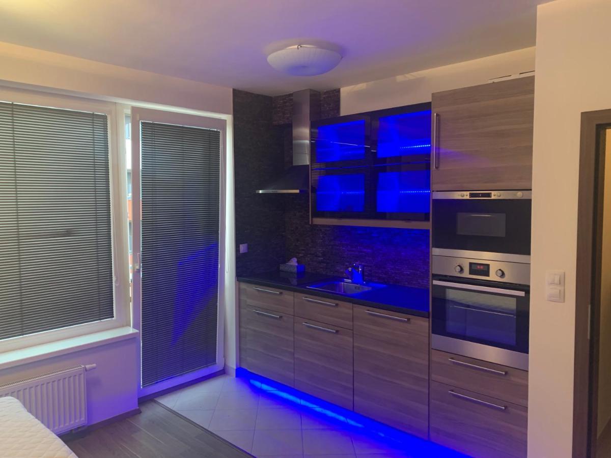 Apartment Iron Cube Prag Dış mekan fotoğraf